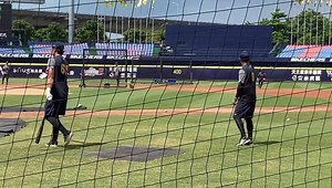 1.7K views · 315 reactions | ⚾️ #涼夏祭典 20200625 #中職31年G104⚾️ 65高宇杰的帥氣打擊練習 #看看那帥氣的揮棒姿勢 #捕手控正常發揮❤️ #涼夏祭典主題懶人包 ▶️ https://reurl.cc/QdklOo 比賽地點： 洲際棒球場 開賽時間：17:05 入場時間：14:00 電視直播：緯來體育台、愛爾達體育台 線上直播：CPBL TV、line today、麥卡貝 | 微看球筆記～ Mini's baseball garden | Facebook