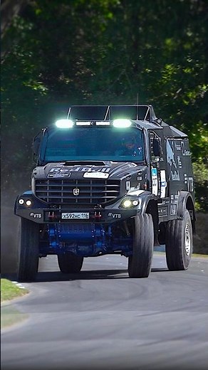 Massive 10-Ton Dakar Truck drifting at Goodwood Festival of Speed😳 #kamaz #fosgoodwood #dakar #truck
