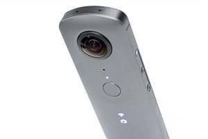 RICOH THETA Vを実写レビュー！話題の高性能360度カメラを細部まで徹底検証 - Rentio PRESS [レンティオプレス]