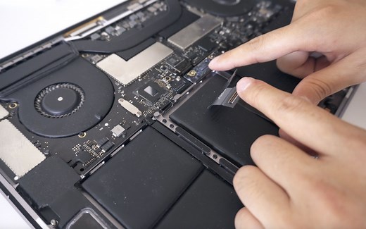 苹果电脑Macbook Pro 15寸 A1707拆机换电池手把手教学