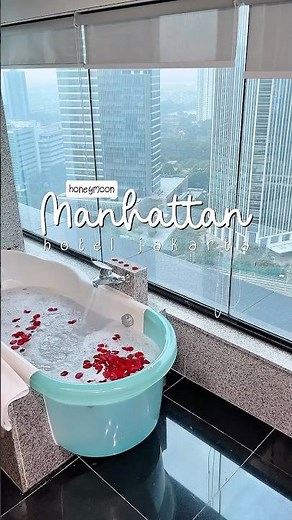 Honeymoon Package at Manhattan Hotel Jakarta with City Light Room Jakarta #honeymoon