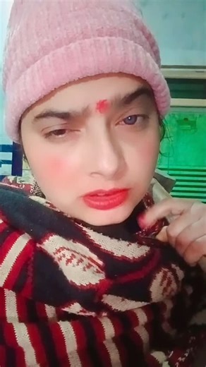 sarika rana on Instagram: "ठोक दो 😝😝 #viralreels #reelsinstagram #funnyvideos #comdeyvideos #pleasesupportmeguys🙏"