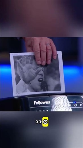 fél mp… ledarálom, mielőtt házkutatás lesz