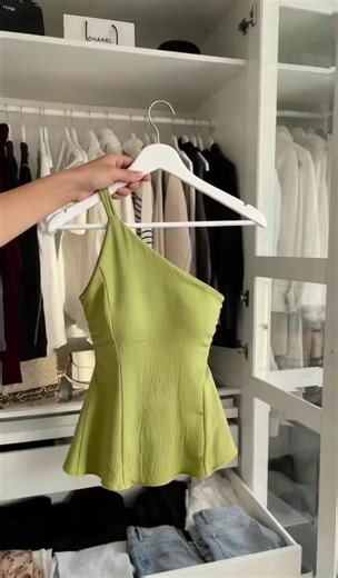 Stylish Sexy Tops for Women This Summer