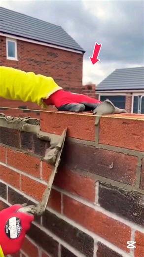 Amazing Brick Wall Construction #brickwall #morter #plaster #brickwork #shorts