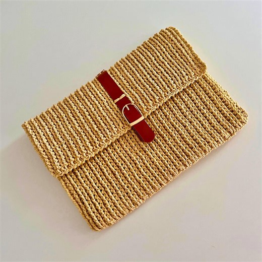 Large Handmade Raffia Clutch | Minimal Elegant Bag | Leather Closure | Summer Clutch | Free Gift Included - Etsy