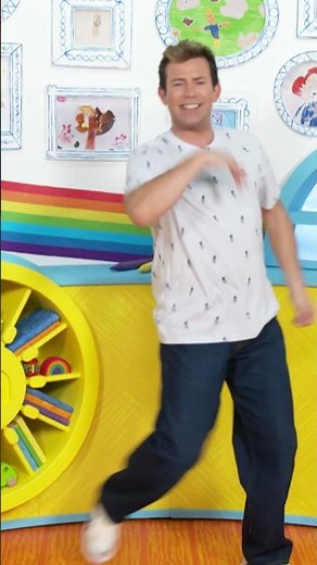 Let's dance the Sailing Ship with Derek in the Milkshake! Studio!