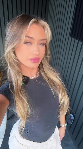 Mckinley Richardson: Nike Pro, Bikini Pics, and Spicy Content