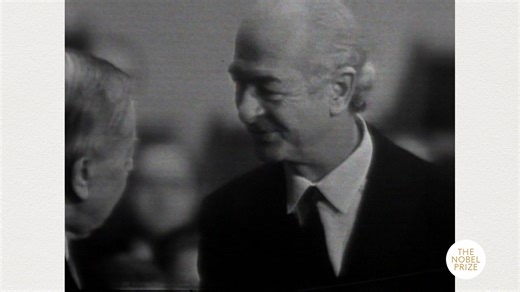 8.6K views · 219 reactions | Do you recognise the double-awarded Nobel Prize laureate? Watch this unique clip showing Linus Pauling receive his second Nobel Prize in 1962. Eight years earlier he had received the prize in chemistry, in 1962 he received the peace prize. #NobelPrize | Nobel Prize | Facebook