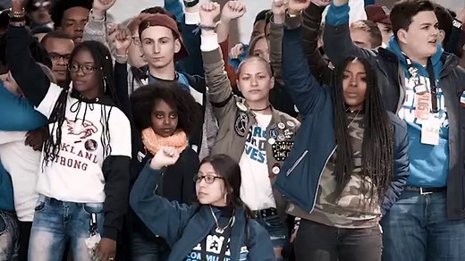 Dixie Chicks Change Name to 'The Chicks'