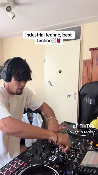 Exploring the Best Industrial Techno Music