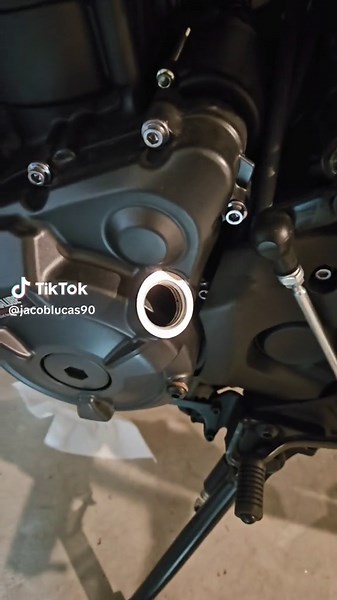 Yamaha MT07 Easy Installation Tip