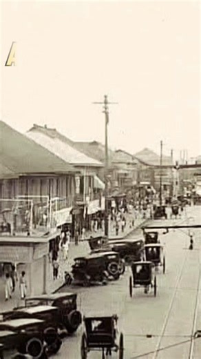 - "Manila, December 1925: Avenida Rizal comes alive in this vintage photograph. From horse-drawn carriages to the first cars, witness a city on the move and the timeless spirit of Christmas." #AVENIDA #avenidarizal #oldManila #Manila #Philippines #christmastime #factsZero | FACTSZERO