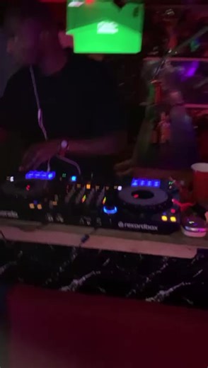 Dj Shawn feat L'incomparable Dj ça donne ça 🔥 #followers #visibilité #Scratch #Dj #antalakou @Shawn Dj🎧☎️ @🅳🅹 🅰🅻🅱🅰🅽 🅼🅸🆇🇨🇲🇬🇦 @🇬🇦@Le Prince De Bel'aire🇹🇷