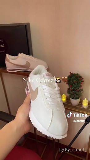 Nike Cortez: Estilo Vintage para Mujeres Modernas