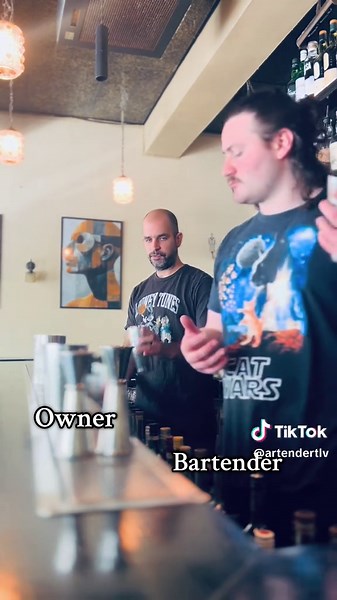 Master Bartending Skills with Flair Techniques