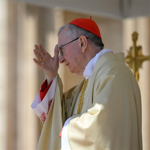 Cardinal Pietro Parolin celebrates Mass on Divine Mercy Sunday in suffrage for Pope Francis, marking the second day of the Novemdiales, or 'nine days' of mourning for the late Pope. Around 200,000 young people attended the Mass, which took place during the scheduled Jubilee for Teenagers. Read more: https://www.vaticannews.va/en/vatican-city/news/2025-04/cardinal-pietro-parolin-second-novemdiales-mass-divine-mercy.html | Vatican News