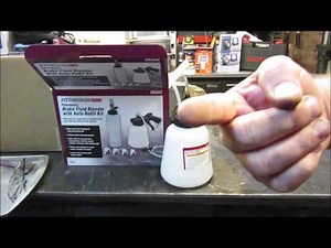 HARBOR FREIGHT PNEUMATIC BRAKE BLEEDER FIRST LOOK