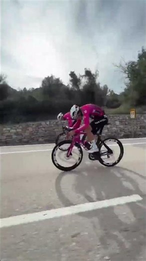 L'art du sprint à la pancarte ! Le moment où l'amitié s'arrête et où les watts parlent 🔥