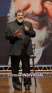 "De nada adianta ganhar o mundo e perder a alma." 🌍🚫 Sua alma é sua identidade e sua originalidade. Não troque quem você é pelo sucesso. O que vale é a sua essência. ✨ | Mario Sergio Cortella