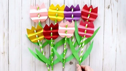 708K views · 562 reactions | PAPER STRAW TULIP CRAFT -Put several of these in a vase for a fun Valentine's Day or Mother's Day Gift. Get the tulip printable ----> https://iheartcraftythings.com/paper-straw-tulip-craft.html | I Heart Crafty Things | Facebook