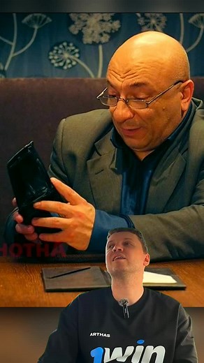 Майкл встретил своего дядю Карена в Универе