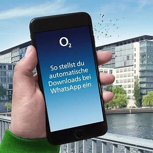 12K views · 42 reactions | Dank #o2Free machen dir automatische Downloads gar nichts aus. #gönndir #o2FreeMoves | o2cando | Facebook