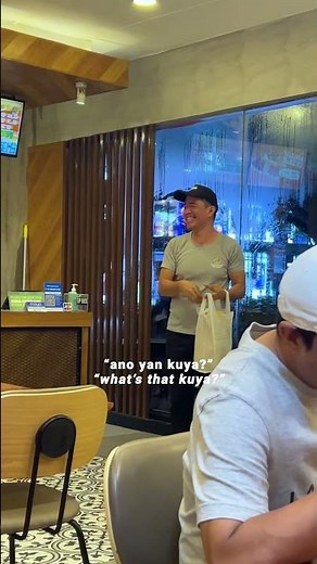 WHAT? Christmas in the Philippines starts in SEPTEMBER!? 😅🎅 I’m in love with this place.