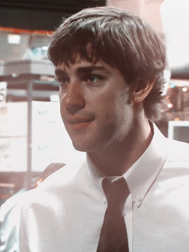 Honestly Roy scared me sometimes || edit: Yes, Roy scares me,tf is wrong with me being scared of a grown man's actions? like destroying an entire bar? I have my reasons tf || tiktok don't take the quality down 🙏🏼🙏🏼 #theoffice #jimandpam #edit #norolemodelz #fyp
