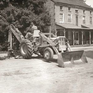 #TBT. Classic vs Modern CASE Baggerlader | CASE Construction Equipment