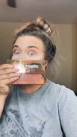 Came across her tut aaaaaand had to re create 😂 #FYP #tiktokwellness #makeup #makeuptutorial #jeffreestar #washington #viral #makeuphacks