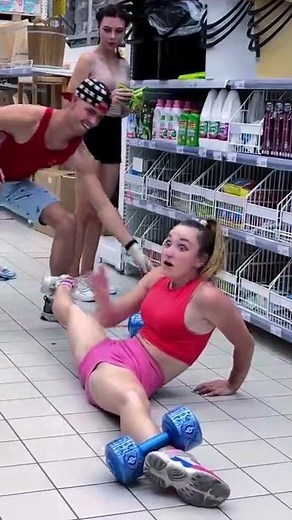 Bugworkout helped the girl!😱 #prank