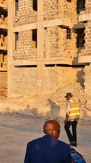 This is the Mukuru Affordable Housing Project, also known as the New Mukuru Estate, one of Kenya’s largest and most ambitious affordable housing initiatives. Spearheaded by H.E. William Samoei Ruto ,The President, under the Government’s Affordable Housing Programme,a cornerstone of the Bottom‑Up Economic Transformation Agenda : the project seeks to replace the congested slum conditions in Mukuru with modern, dignified living spaces for low‑ and moderate‑income residents. Located along Enterprise