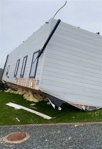 Aftermath of Tornado in Newquay, Cornwall - Incredible Footage by Pete Hutton
