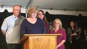 Eric Branch lets out blood-curdling screams, yells 'murderers' as he is executed