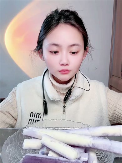 Crunchy Ice Eating ASMR