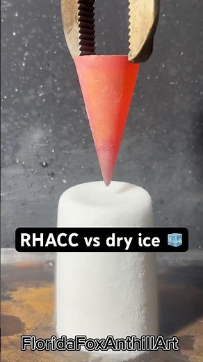 RHACC vs dry ice 🧊 #science #satisfying #experiment #asmr #DRYICE #RHACC