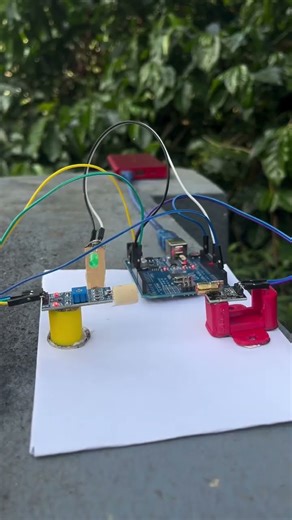 Arduino with laser light 🚨 #arduino #electronicsdiy #circuitdesign #diyelectronics #electronic