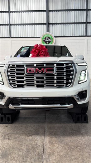 Explore the 2025 GMC Yukon Denali Features and Specs
