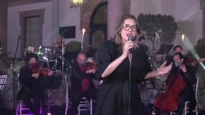 Eterna: Un Homenaje al Día de Muertos. 🏵️ Xantolo interpretada por Denise Gutiérrez, rinde un homenaje a la huasteca. | Hello Seahorse Fans