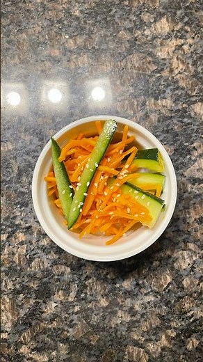 Hot Honey Carrot & Cucumber Salad 🥕🥒 | Sweet, Tangy & Addictive
