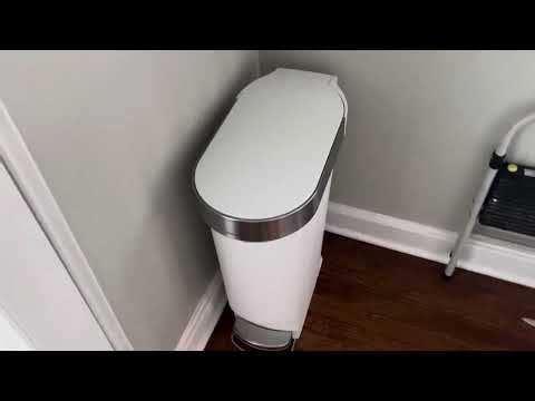 simplehuman Butterfly Lid Kitchen Step Trash Can, sturdy bin but lid sticks often