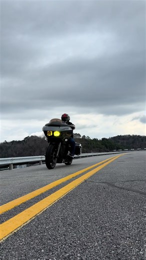 If this weekend was any indicator of how 2026 is gonna be I’m stoked! Guys I get asked all the time what I did to get carplay on my bike. Give Lifestyle Cycles a call at (714) 215-4059 to upgrade your Harley stereo or audio systems! @Lifestyle Cycles #foryoupage #moto #motorcycle #harleydavidson #bikelife