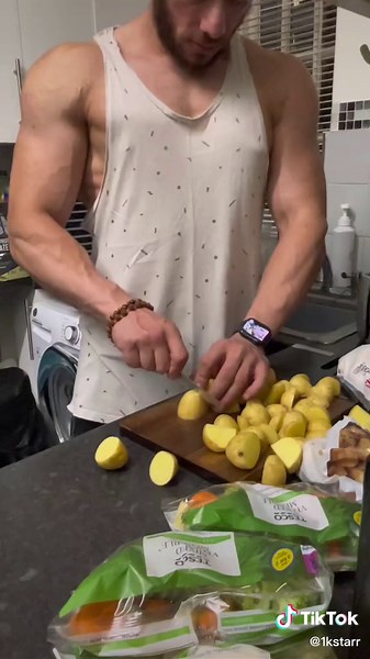 7 Meals a Day for Bodybuilders | Mass Meal Prep ASMR