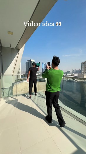 🚀 Check out this jacket throw from the balcony with a smooth match cut transition! 🎥 Toss the jacket, switch outfits, and make your next video pop with this cool idea! Use this as inspiration for your next post! 🔥 #Transition #OutfitChange #MatchCut #CreativeVideos #ContentCreator #TikTokTips #FilmmakingHacks #MLBB8TH