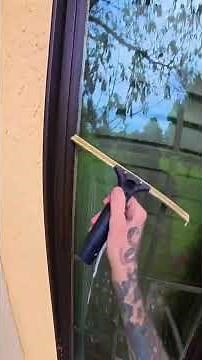 Is The Ettore Ledge Ez The BEST Squeegee Handle?