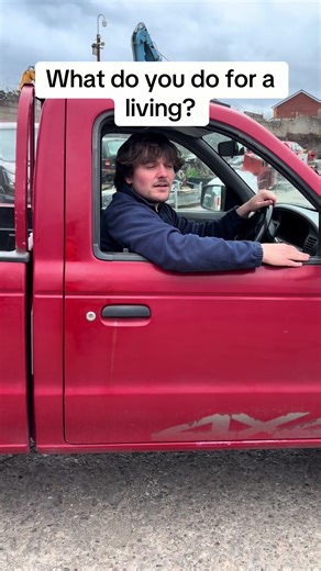 /Vintage / Salavge #whatdoyoudoforliving #hustler #antique #antiquedealer #antiquefurniture