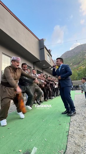 Kurdish Dance - Govend Halay: Traditional Dance from Kurdistan