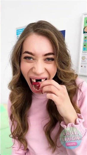 Her Teeth FELL OUT 😱🦷😂 #hospital #prank #dentist #teeth #shorts
