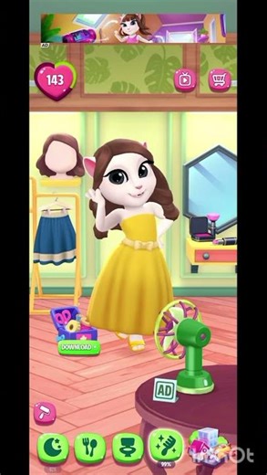 angel cosplay with bella 💐💛💛